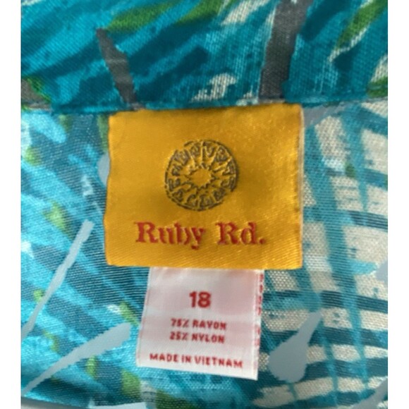 Ruby Rd Blouse Size 18W Button Up Floral Shirt Roll Tab Sleeve Shacket Blue - Picture 7 of 14